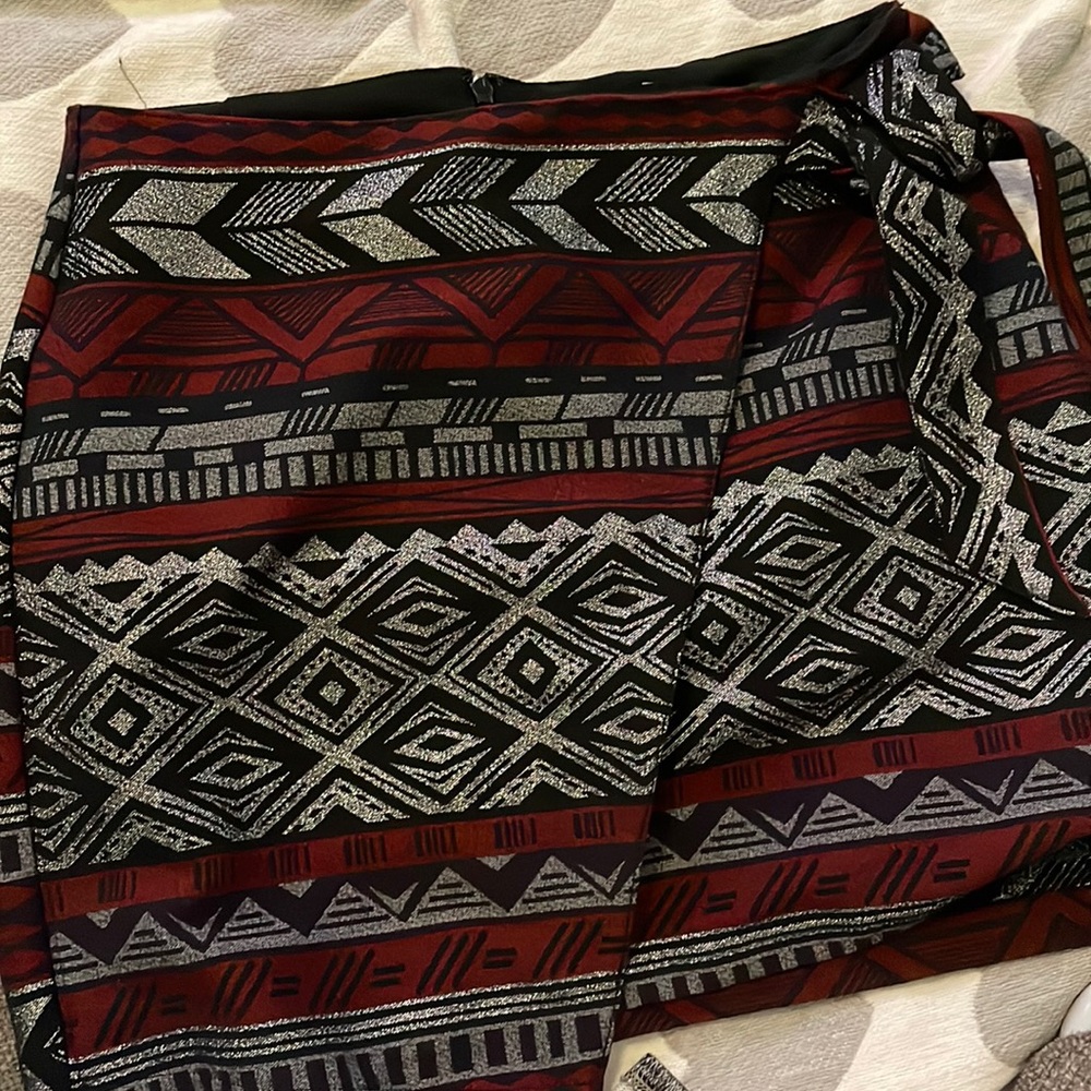 Express never warn skirt